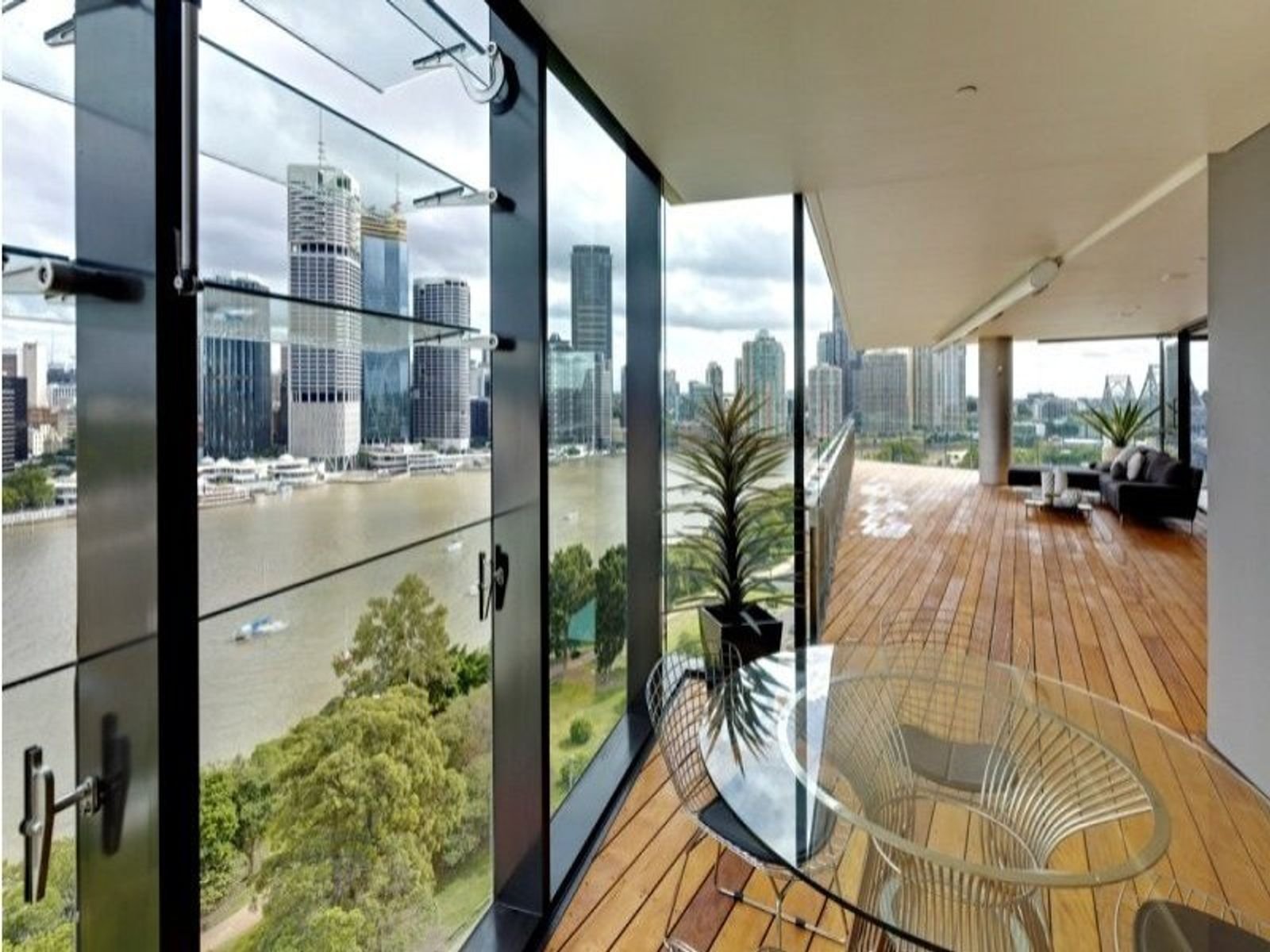 111/1 Scott Street, Kangaroo Point, QLD 4169