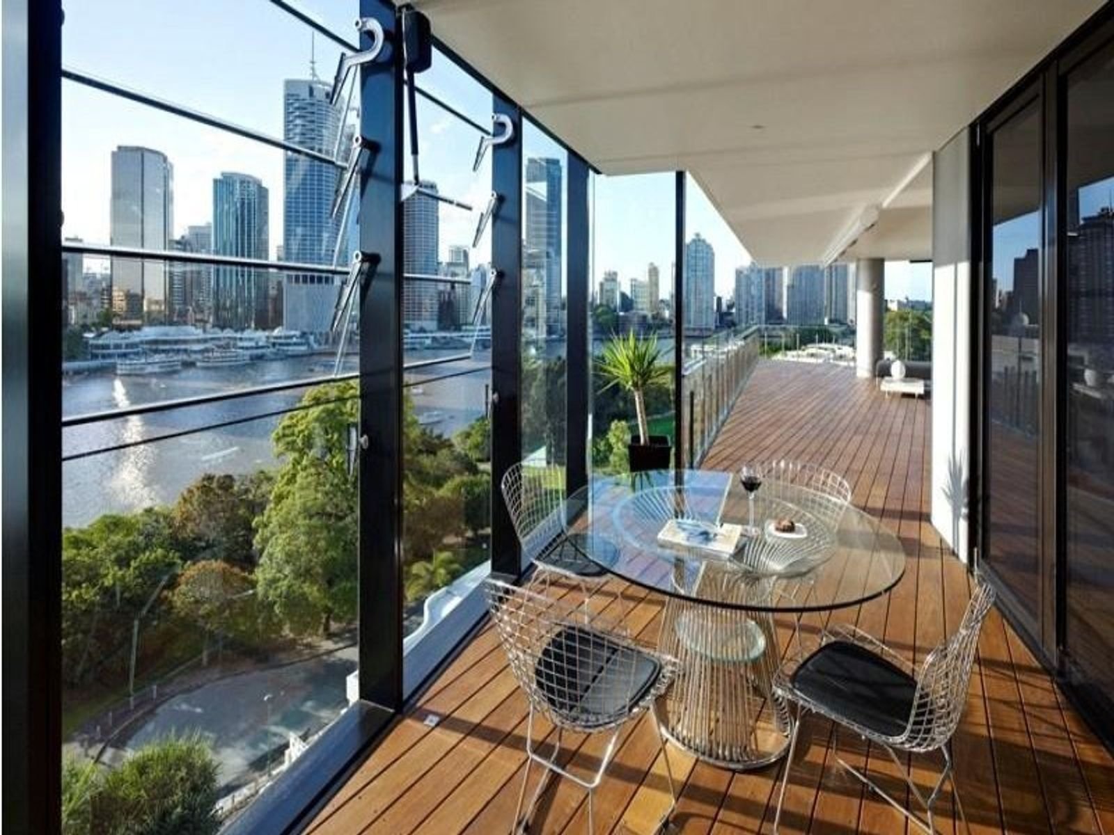 104/1 Scott Street, Kangaroo Point, QLD 4169
