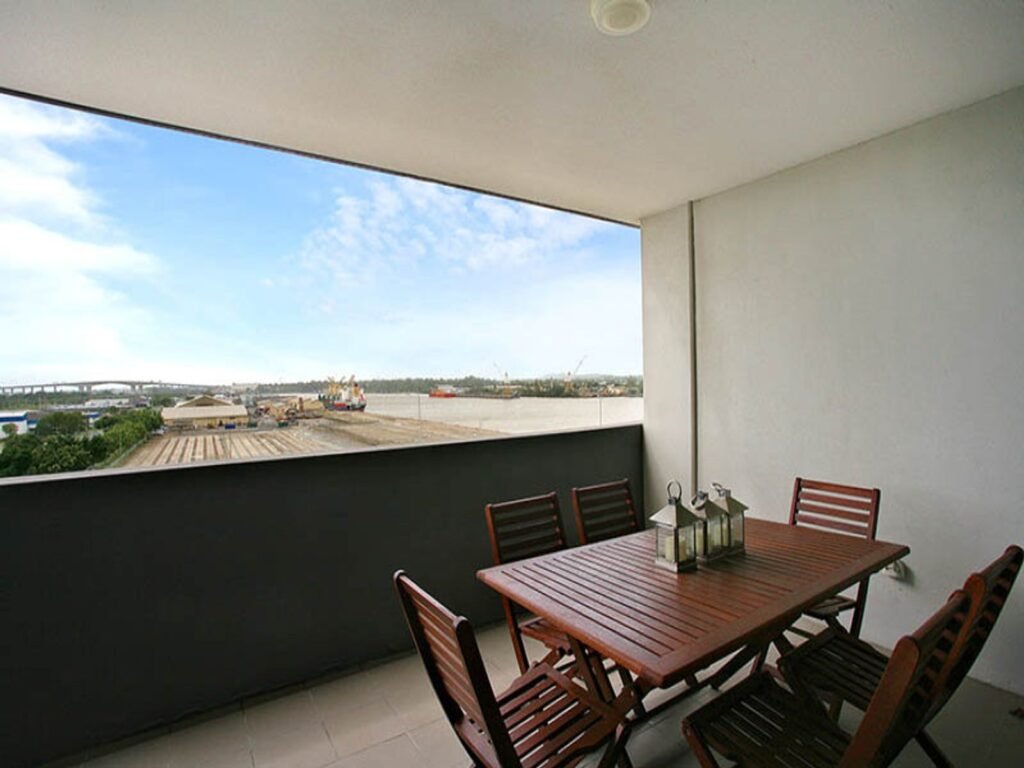 35 Harbour Road, Hamilton, QLD 4007