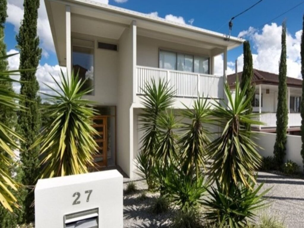 27 Waverley Road, Camp Hill, QLD 4152