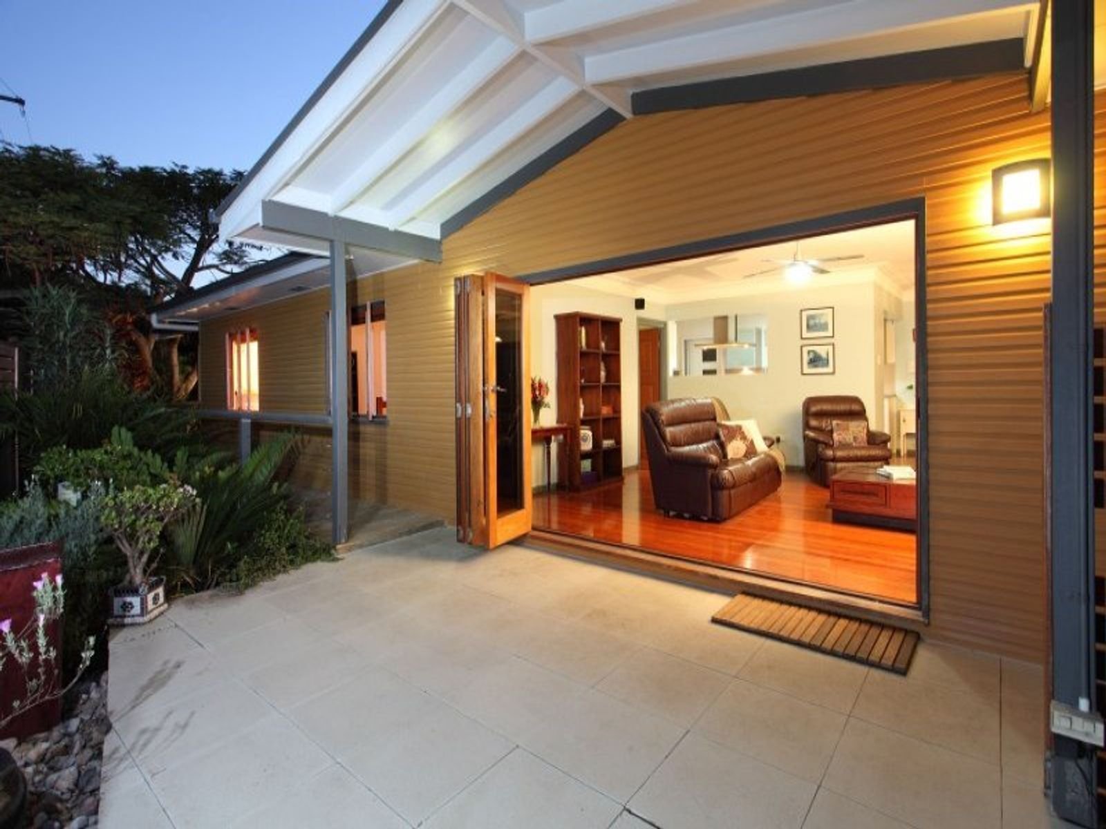 2 Glebe Street, Gordon Park, QLD 4031