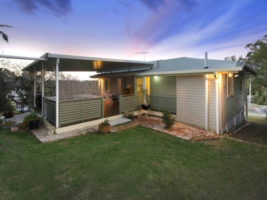 30 Lymm Street, Mount Gravatt East, QLD 4122
