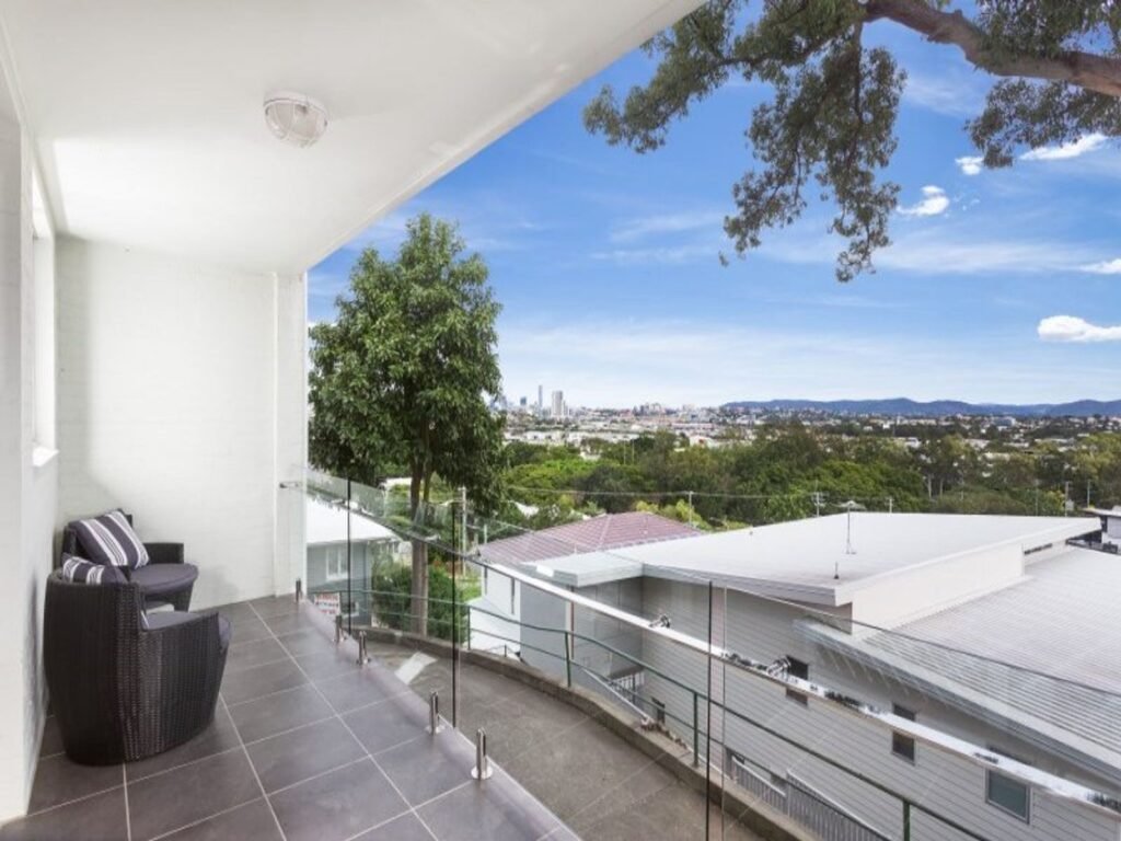 2/110 Crosby Road, Ascot, QLD 4007