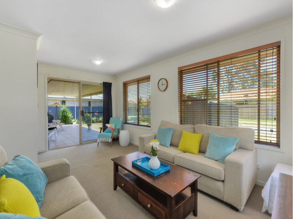1 Jacqueline Place, Wynnum West, QLD 4178