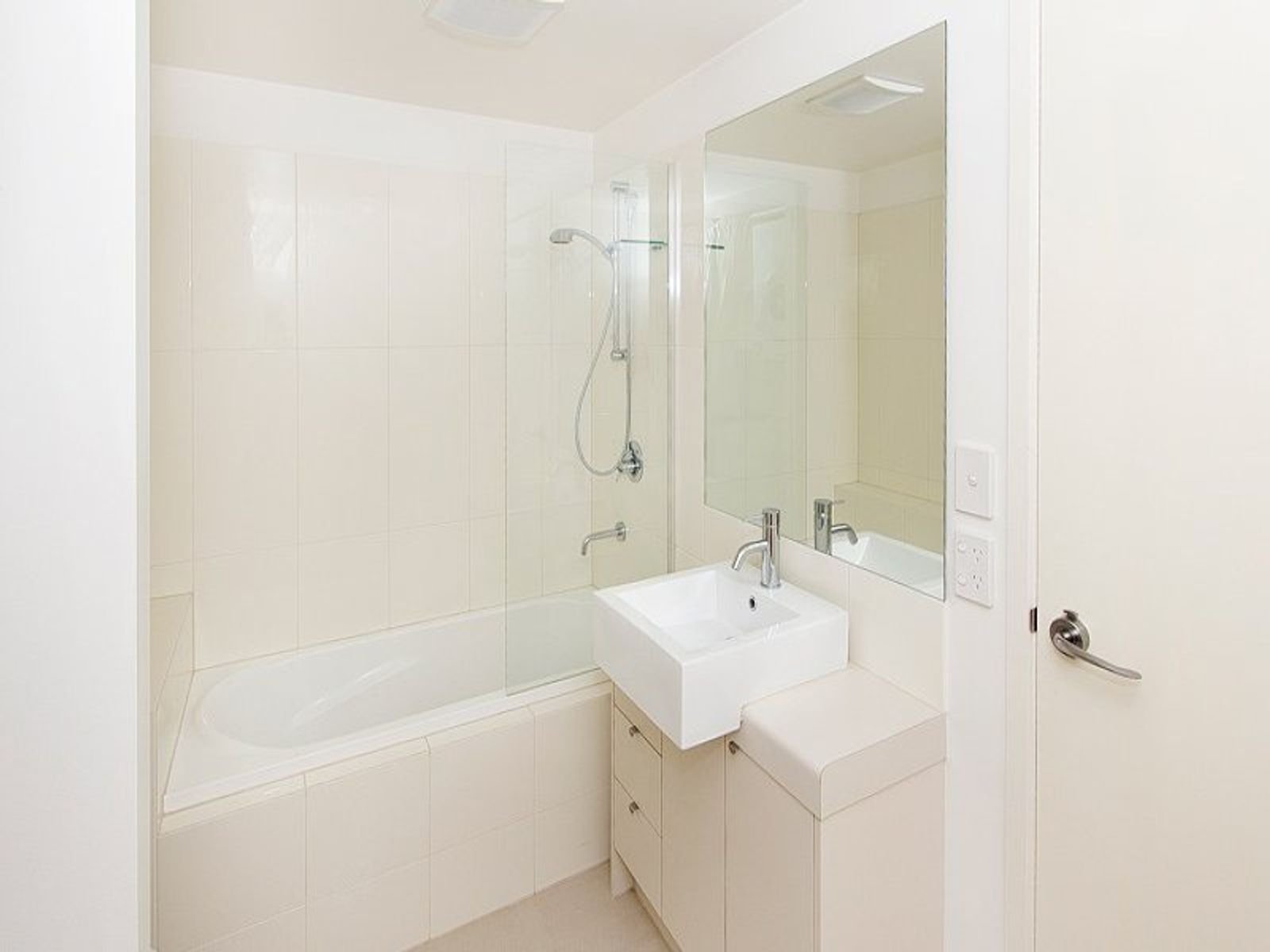 24/23-27 Playfield Street, Chermside, QLD 4032