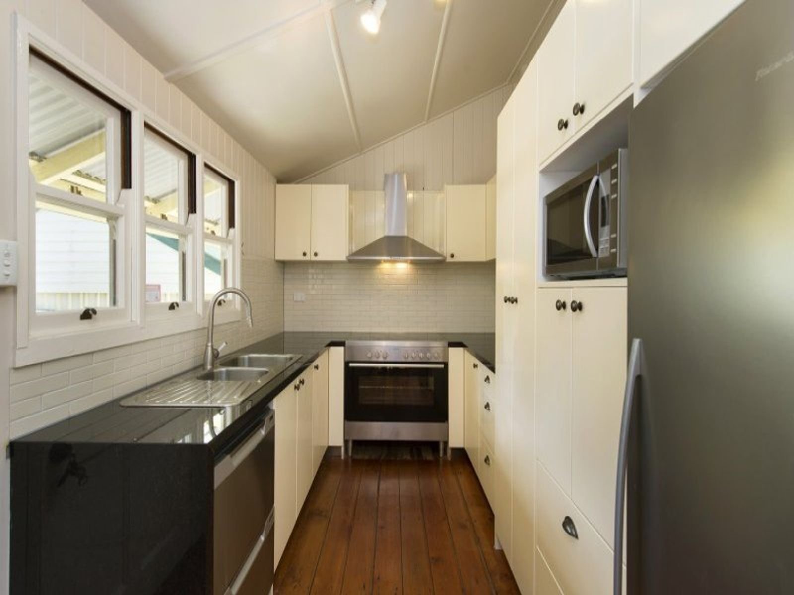 58 Tiber Street, Coorparoo, QLD 4151