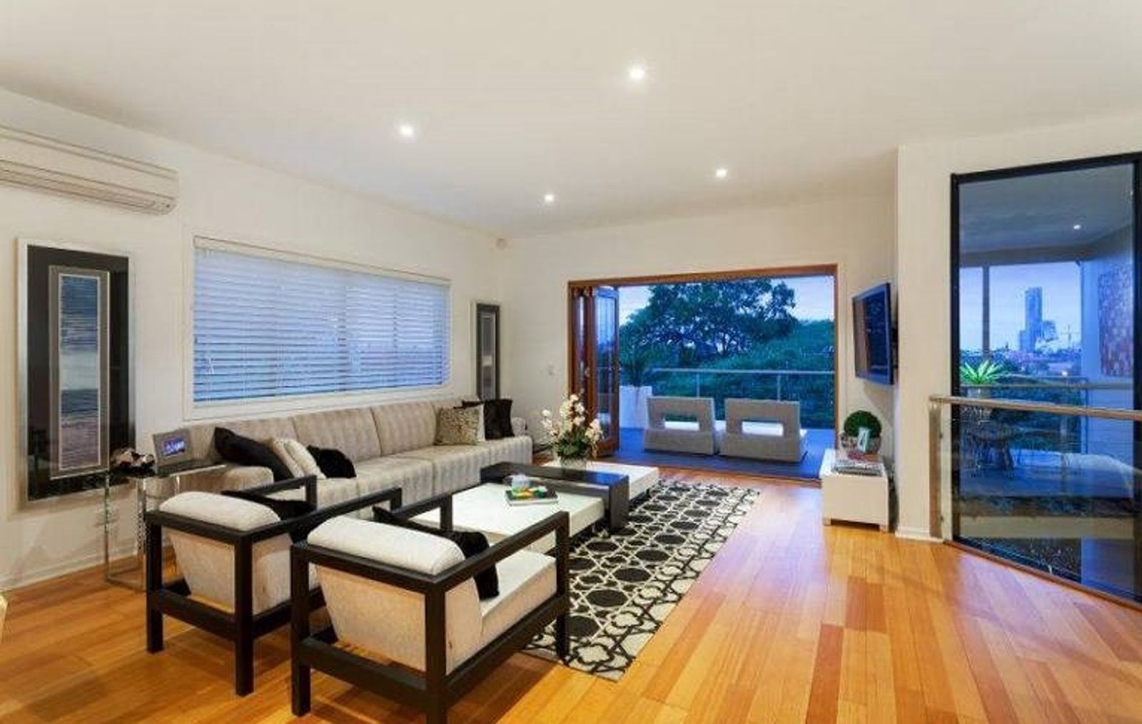 2/12 Lower Clifton Terrace, Red Hill, QLD 4059