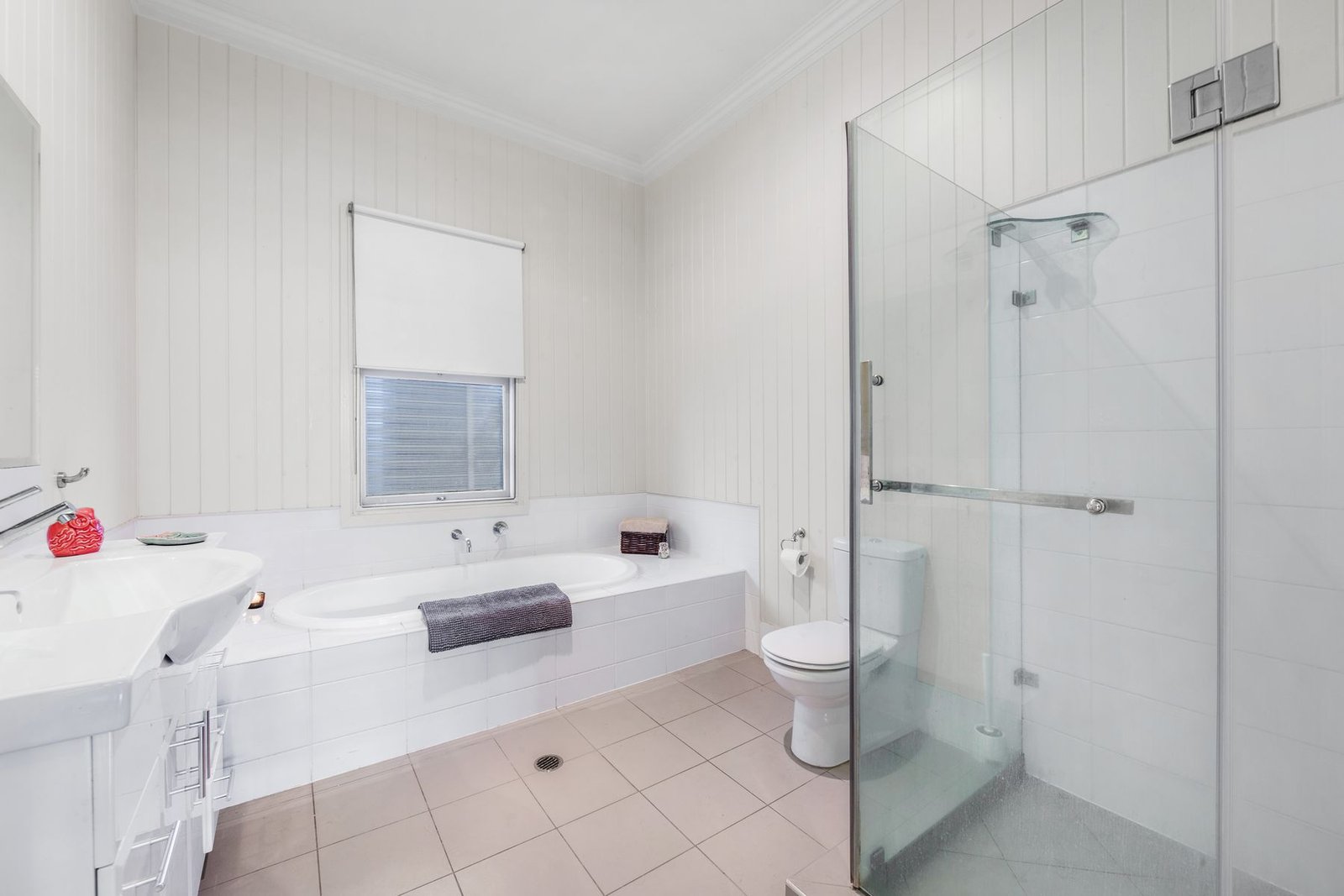 127 Macrossan Avenue, Norman Park, QLD 4170