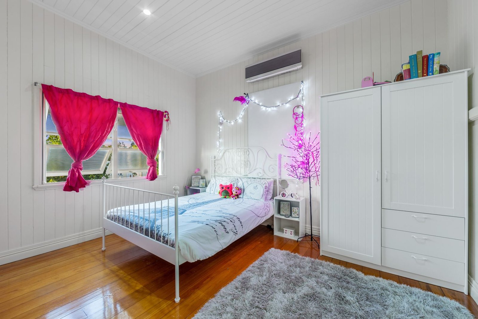 127 Macrossan Avenue, Norman Park, QLD 4170