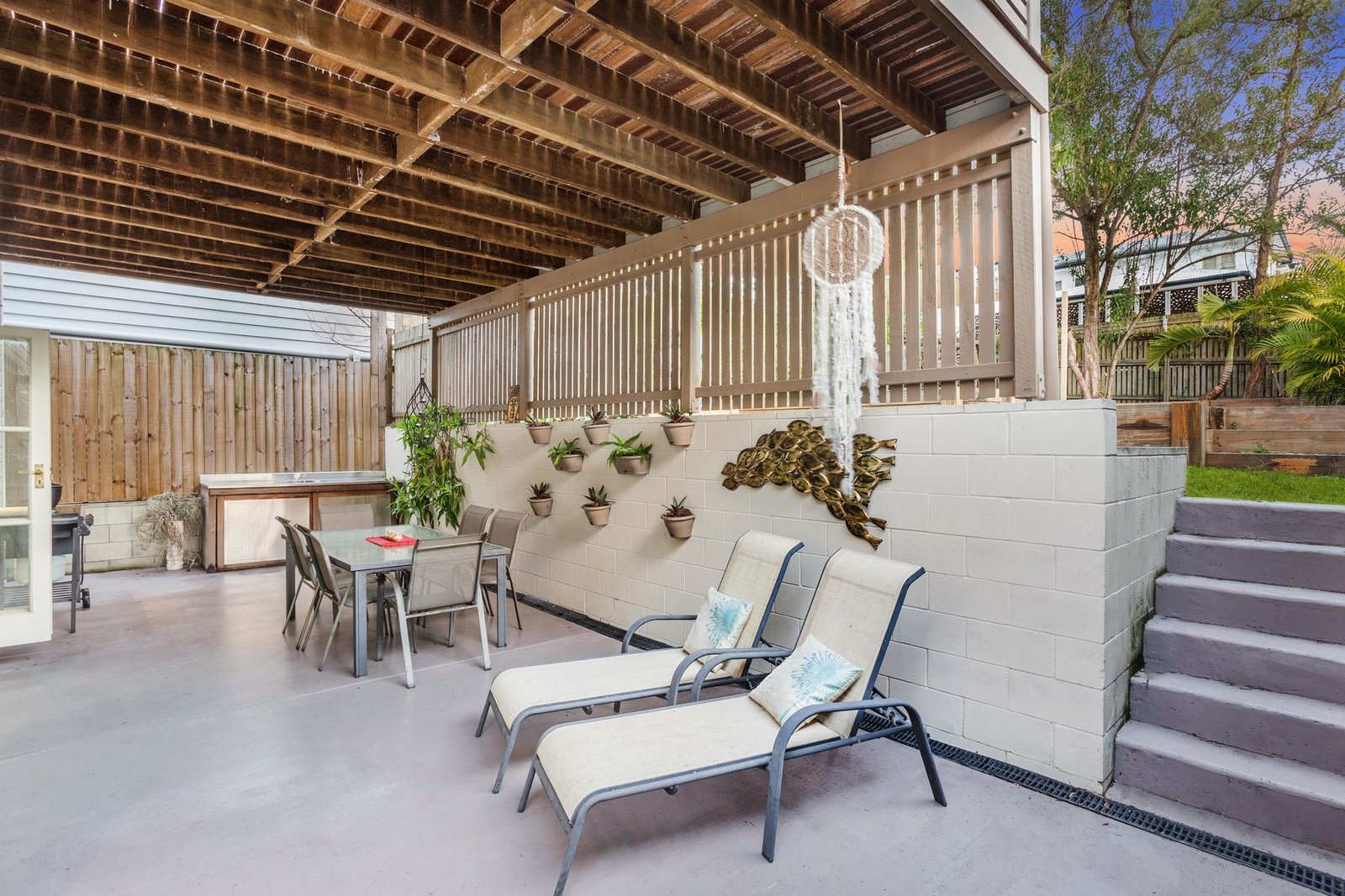 127 Macrossan Avenue, Norman Park, QLD 4170