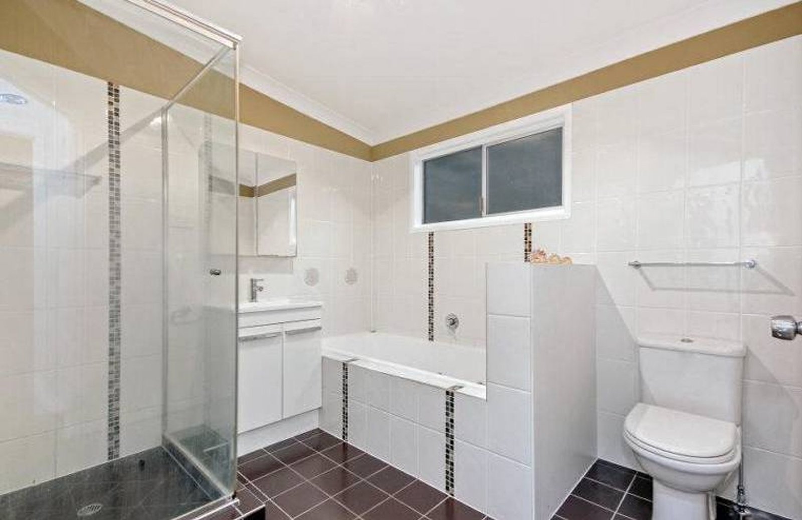 26 Yathong Court, Arana Hills, QLD 4054
