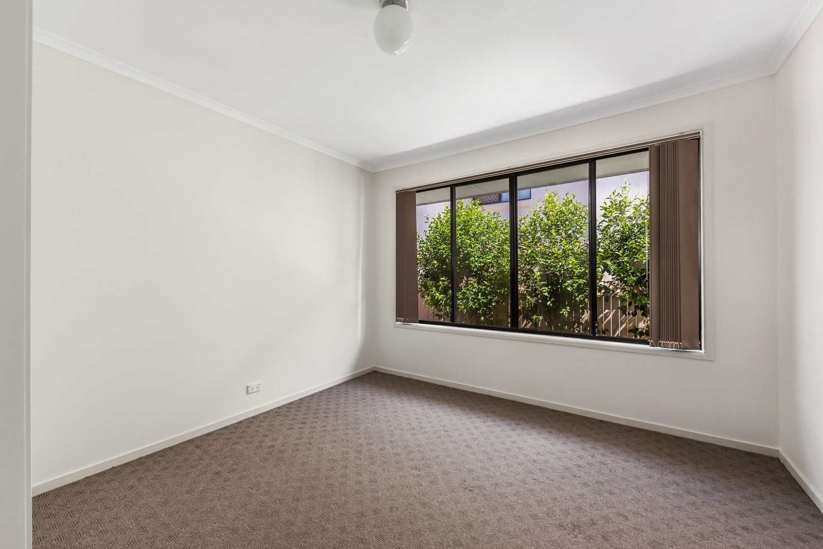 19 Hubbard Street, Wavell Heights, QLD 4012