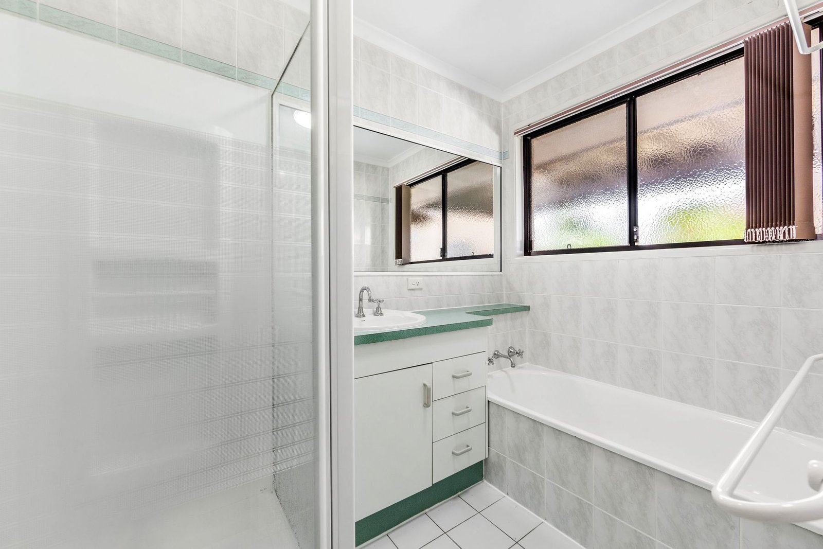 19 Hubbard Street, Wavell Heights, QLD 4012