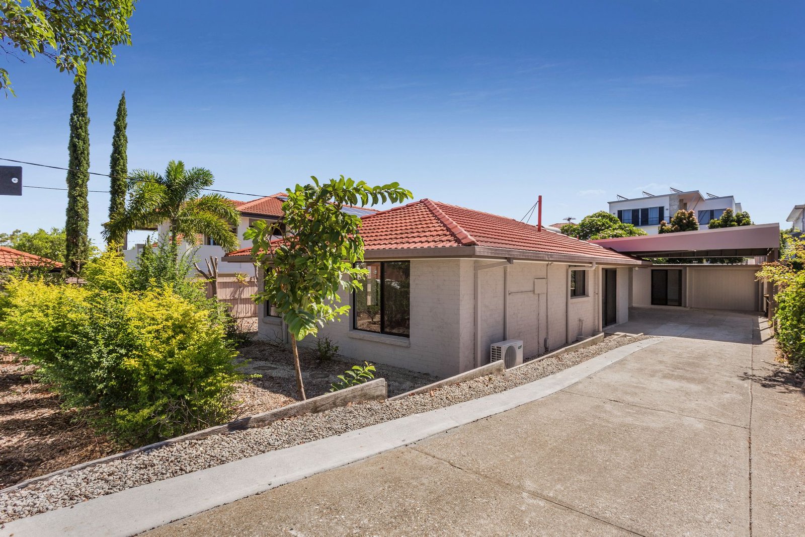 19 Hubbard Street, Wavell Heights, QLD 4012